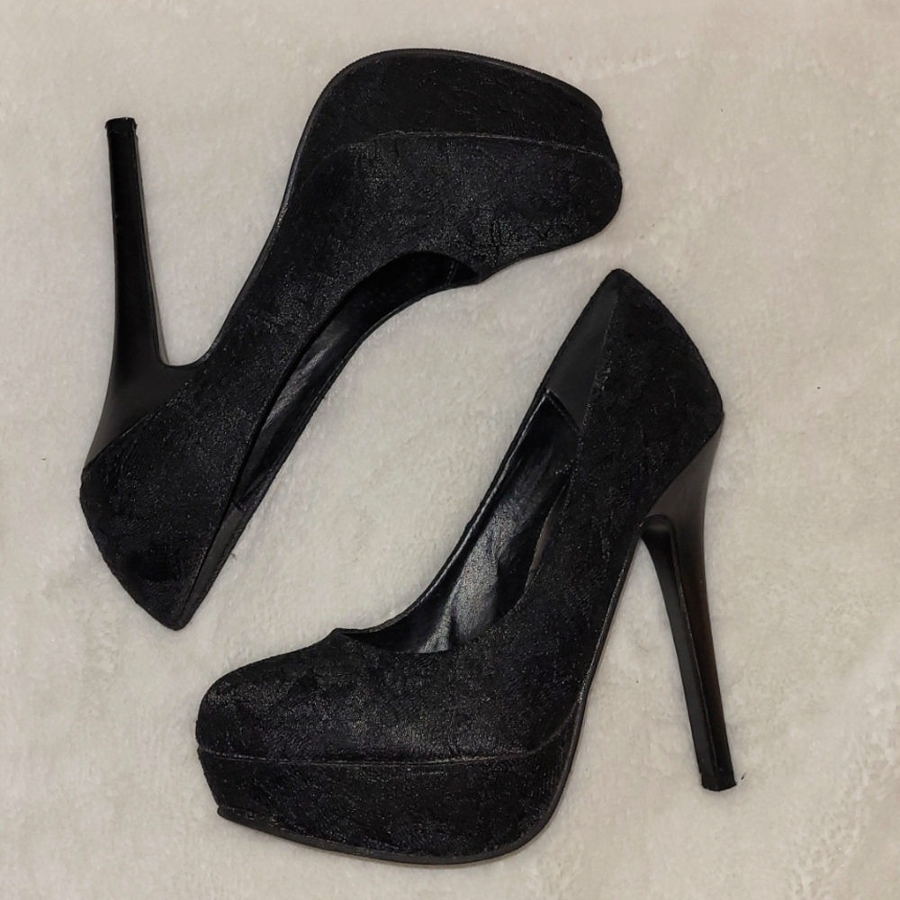 Black lace platform high heels